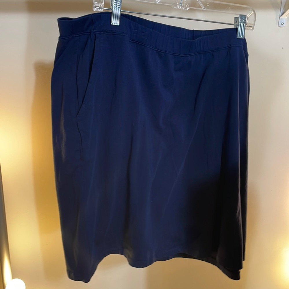 Size 4X Lady skirt with built in shorts